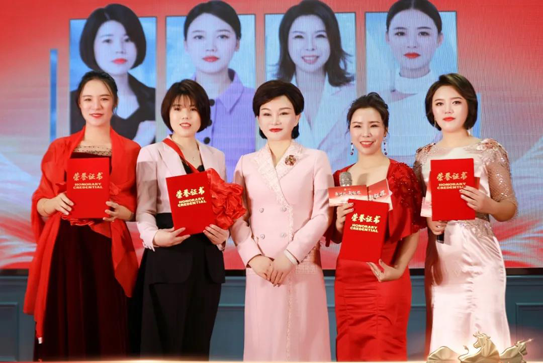 红瑞集团2020年最佳中高管 | 红洋坊美业金宇分院院长卢云妹：红瑞筑梦十二载，奋楫扬帆正青春