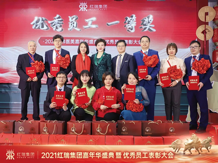 红瑞集团2020年优秀员工一等奖获得者 | 瑞韩医院美容外科主任赵双庆：医者仁心，温暖前行