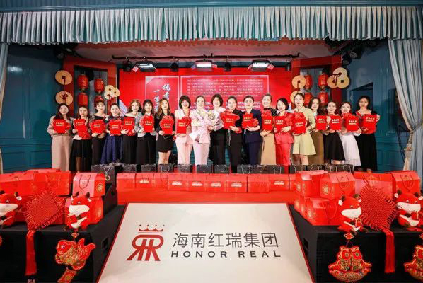 红瑞集团2020年优秀员工一等奖获得者 | 红洋坊美业金宇分院顾问岑杏金：杏花芬芳欣风华 灿若繁新鉴初心