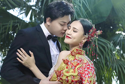 海南红瑞集团优秀员工夫妻档：红妆尚医美海府医院整外医生罗勇、京华城分院美学设计师石颖