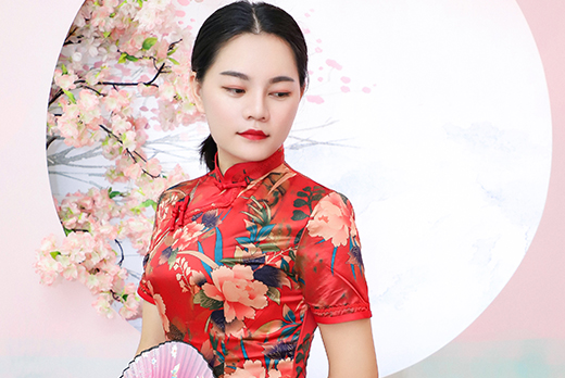 红瑞集团先锋榜样：红洋坊美业海三分院美容师杜玉梅