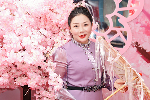 红瑞集团“2022十大感动人物” 红妆双美世贸分院美容师徐子雯 