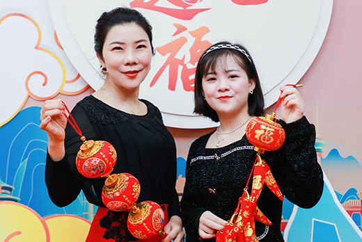 红瑞集团“匠心传承”榜样力量红妆双美美容师徐书娜 翁生娇